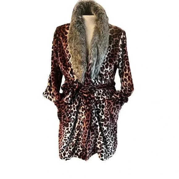 alcove s/m animal print robe with tie - Picture 2 of 8